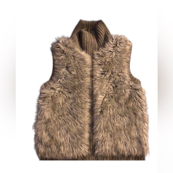 JUSTICE faux fur vest. Gray. (16) - Picture 1 of 1